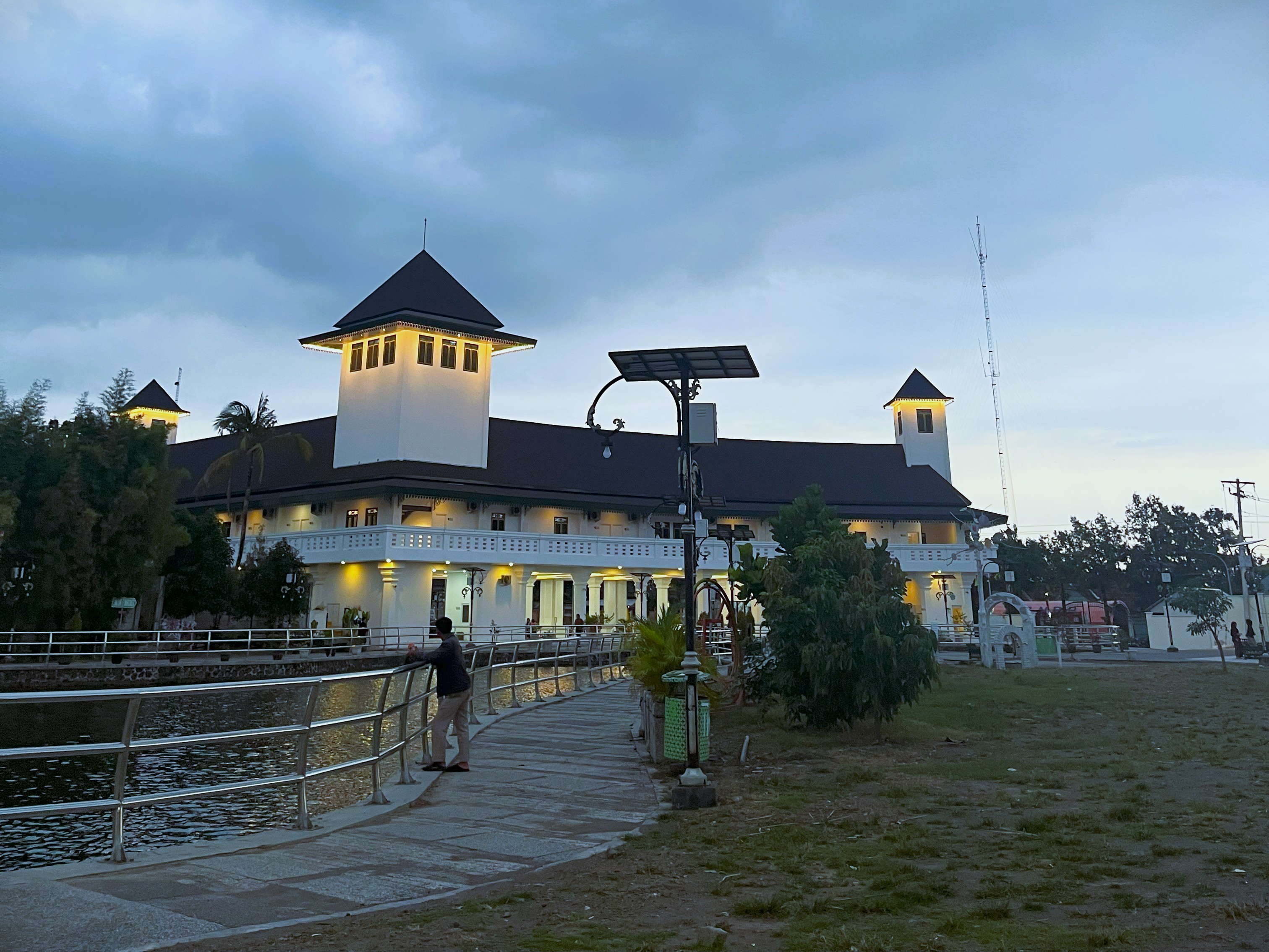 Open-air stage ambience at Embung Giwangan